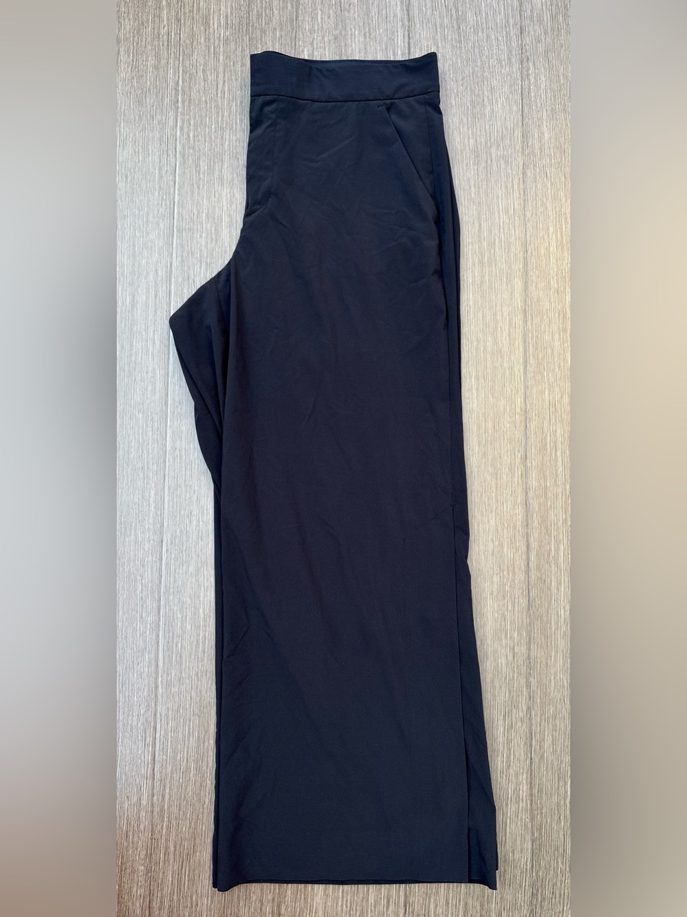 Athleta Tribeca Cropped Flowy Mid-Rise Pants In Black Size 8 - Picture 14 of 14